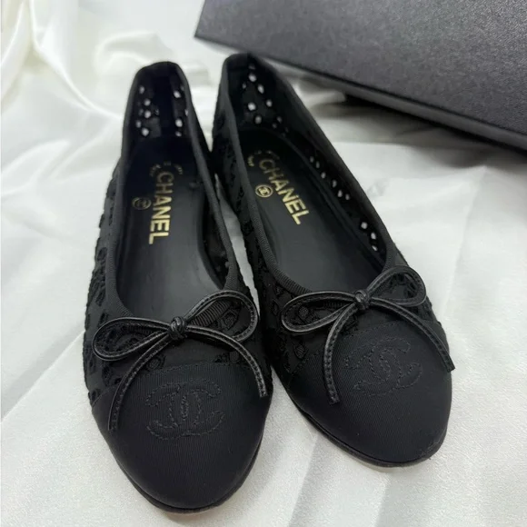 Chanel Black CC Perforated Mesh with Grosgrain Ballet Flats - 36C - Picture 12 of 12